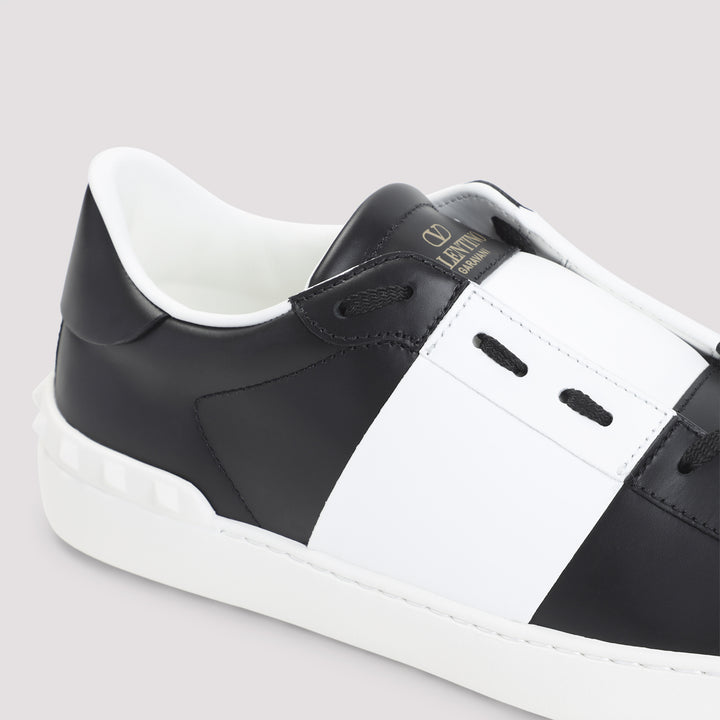 Valentino Garavani Sneakers - Black | 08464ccb1a9abe02ad4d7b71e7558378f9f990cb