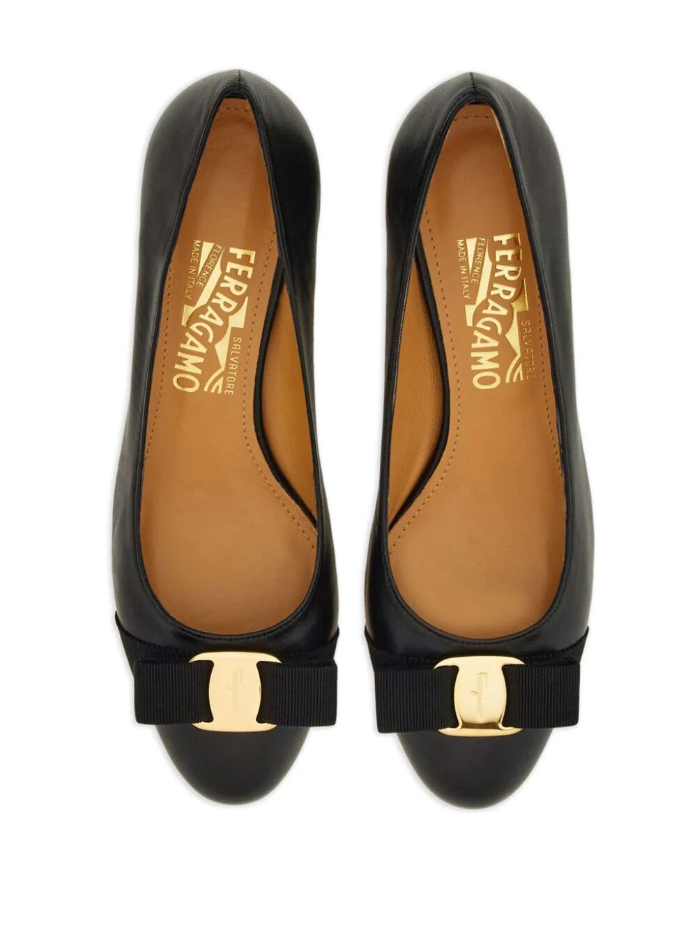 Ferragamo Pumps - Black | cf83ccf073cc0cc6c87990cad0e07f662d1f7b2a