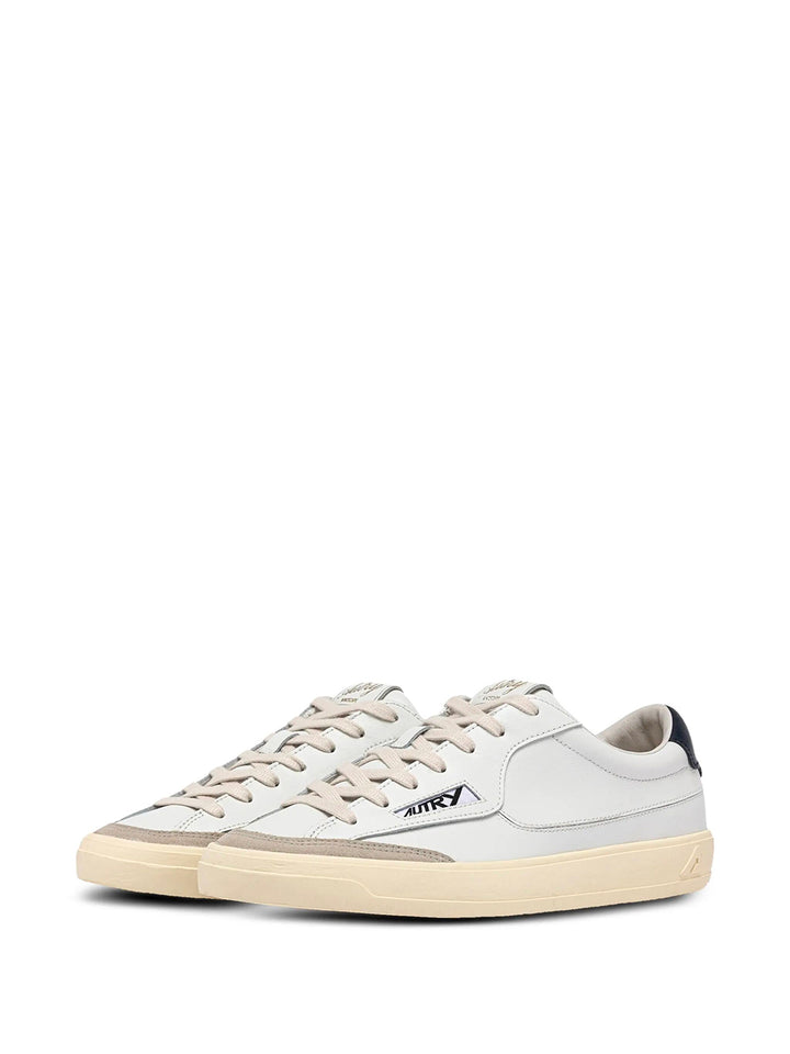 Autry Sneakers - White | dd0ea9ad488dd2a60009067ca5e0ebbcedee3bf4