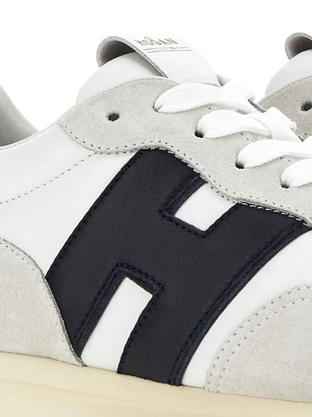 Hogan Sneakers - White | 9a23b01d76f4522458a8c98252943bcd53647fe2