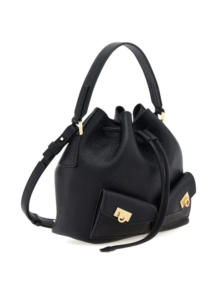Ferragamo Totes - Black | a81b423af14f8f35726a2180a521f2e04d65bf2e