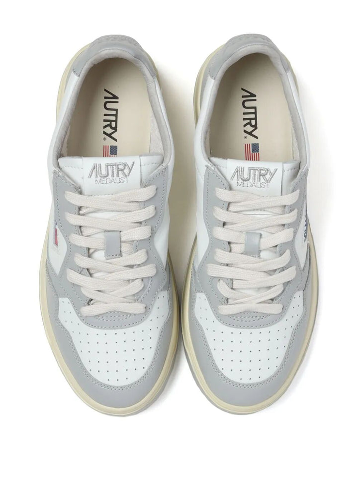 Autry Sneakers - White | 476c62a7704319b9ec34a37fbff3a4054b04c971