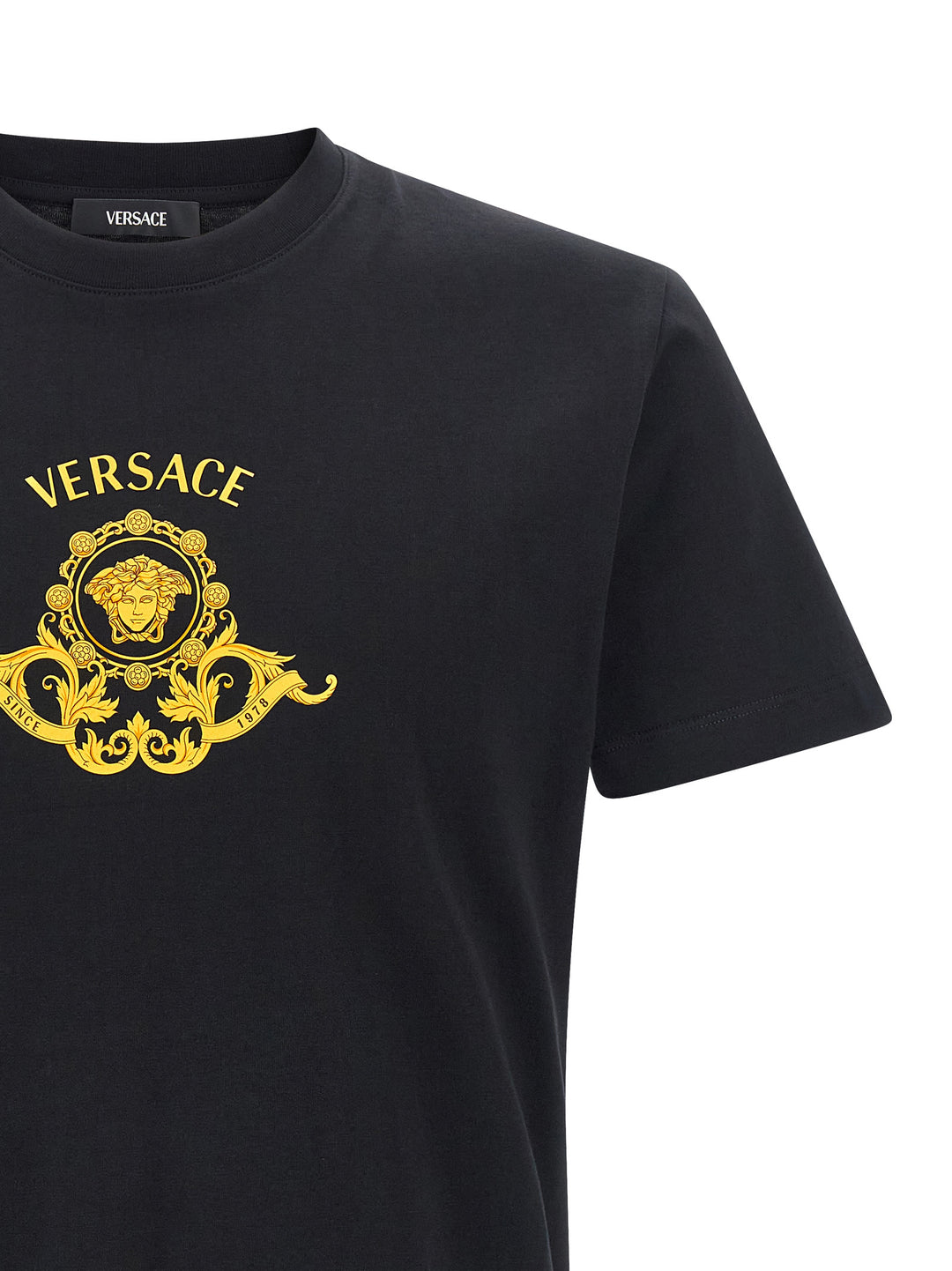 Versace Hall Of Heroes Crest T-shirt - Black | 1909351ad31915508dc81162f78344f8a7cc62cc