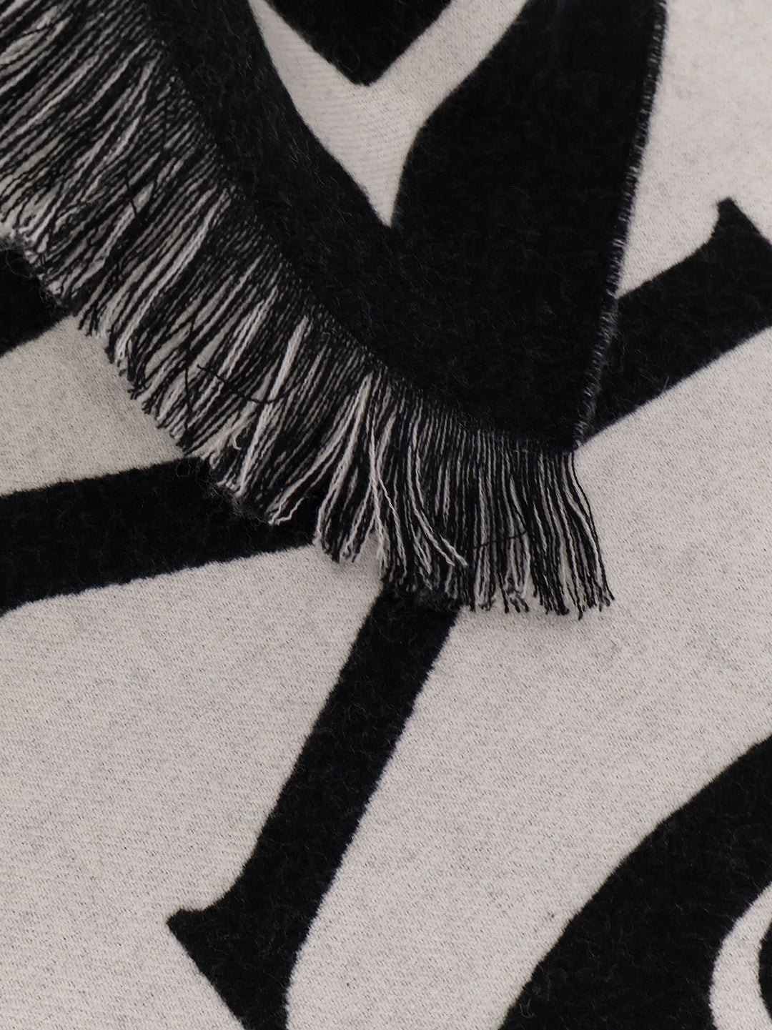 Burberry Scarfs - BLACK/CALICO | 63772cd52ec9f18e87a227005b66f42f7ec19314