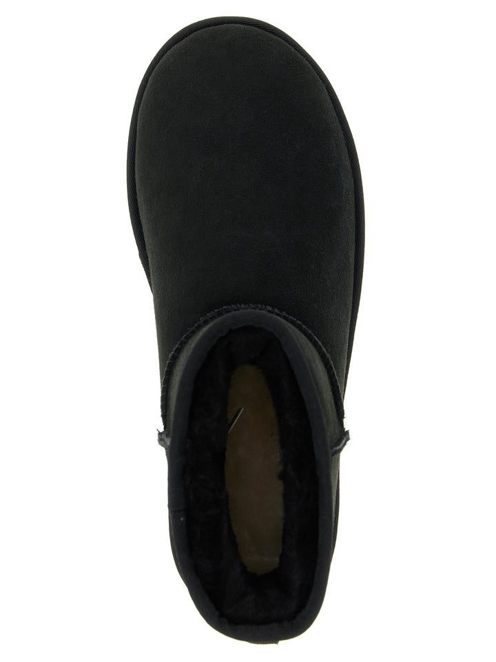 Ugg Classic Mini Ii Boots and Ankle Boots - Black | 6da12e813bcb4bfc499891cd45978eb371800191