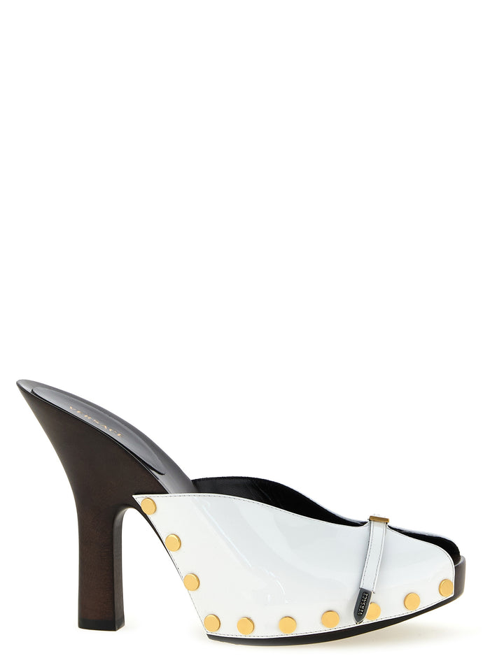 Versace Sassi Pumps - White/Black | e4f031fdbee93d0c03fcaceafc14b54454e65f26