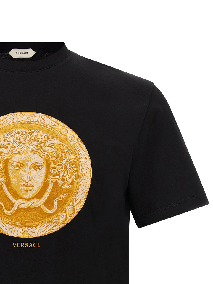 Versace Medusa Coin T-shirt - Black | d2b12e36ec1d81569257c461bd001c3db40045c3