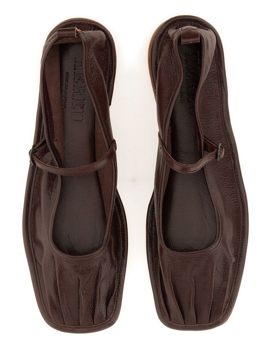 Hereu Flat Shoes - Brown | Wanan Luxury