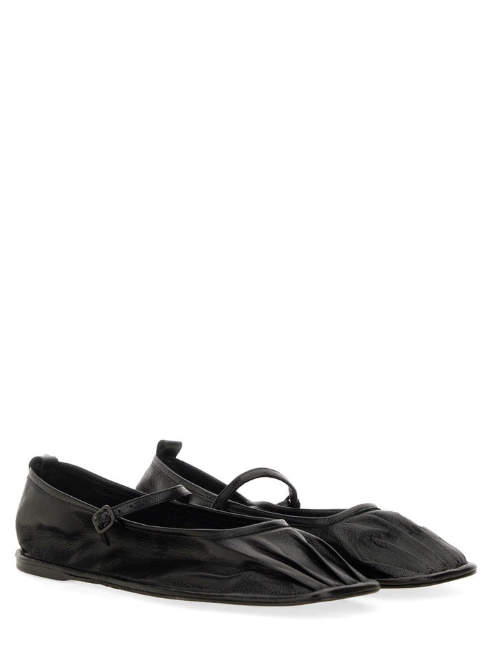 Hereu Flat Shoes - Black | Wanan Luxury