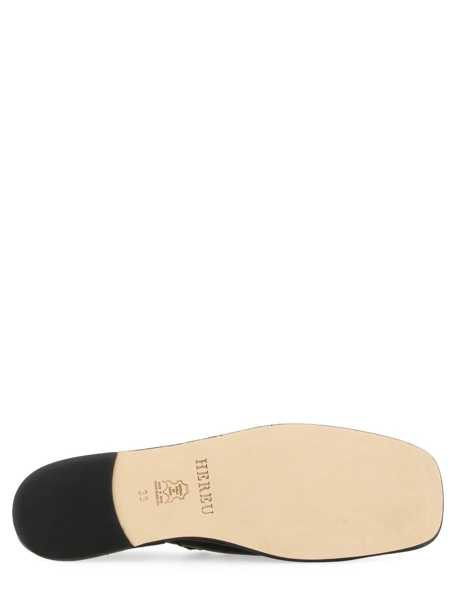 Hereu Flat Shoes - Black | Wanan Luxury