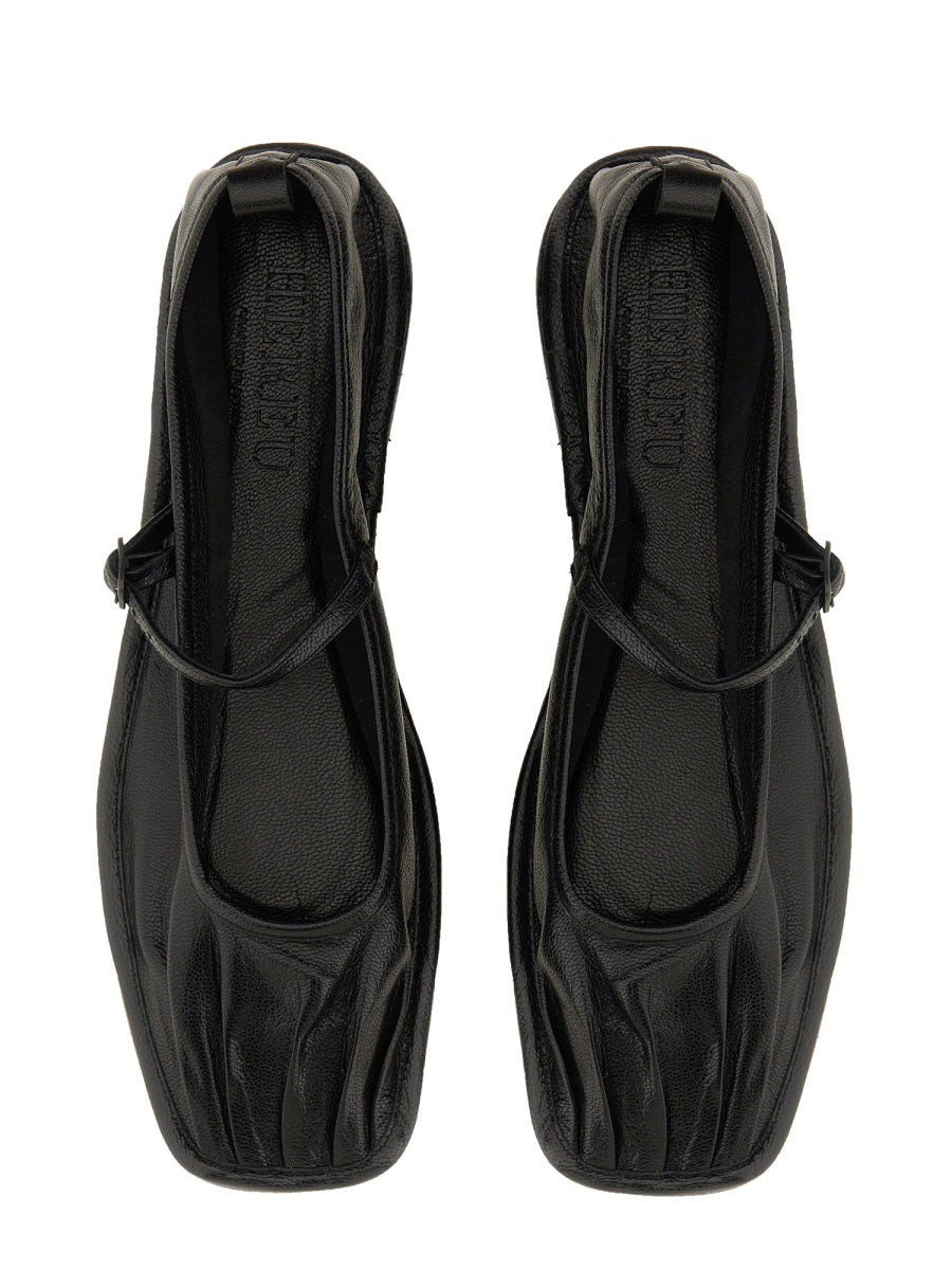 Hereu Flat Shoes - Black | Wanan Luxury