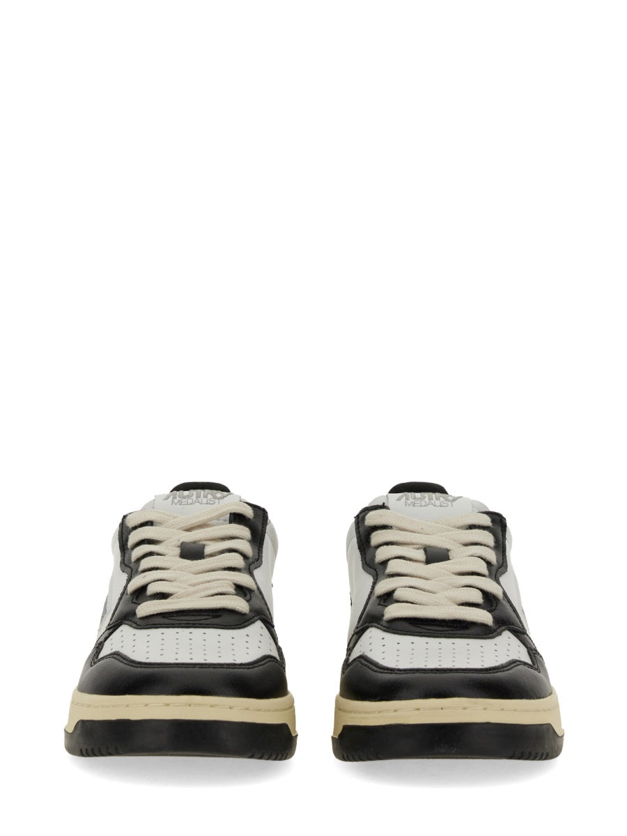 Autry Sneakers - White | Wanan Luxury
