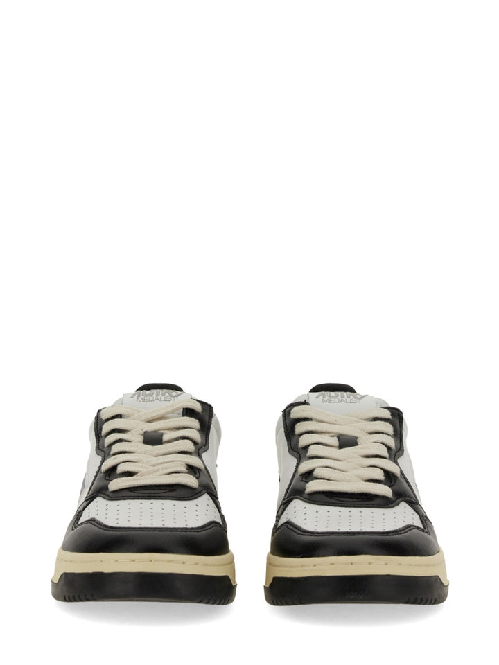 Autry Sneakers - White | Wanan Luxury