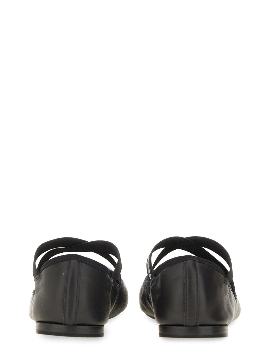 Repetto Flat Shoes - Black | Wanan Luxury