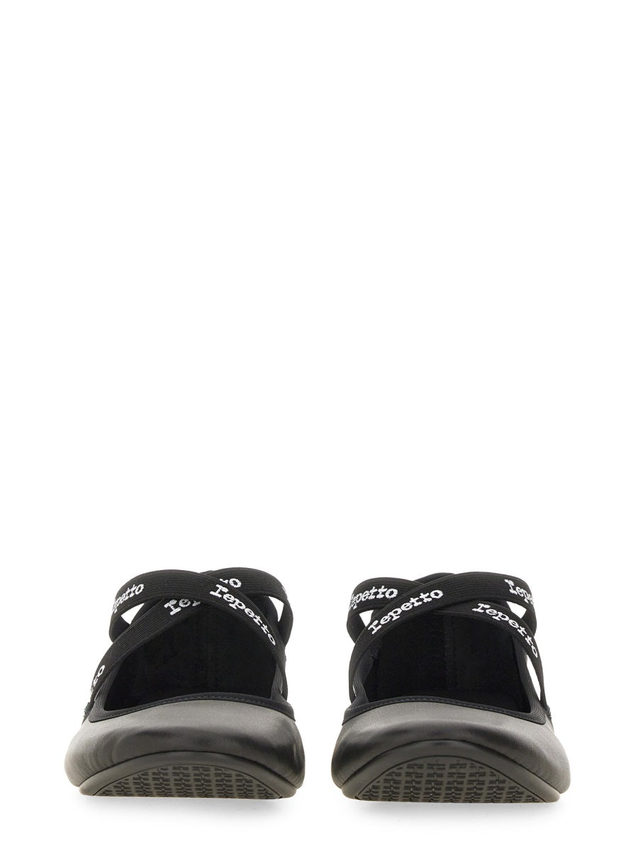 Repetto Flat Shoes - Black | Wanan Luxury