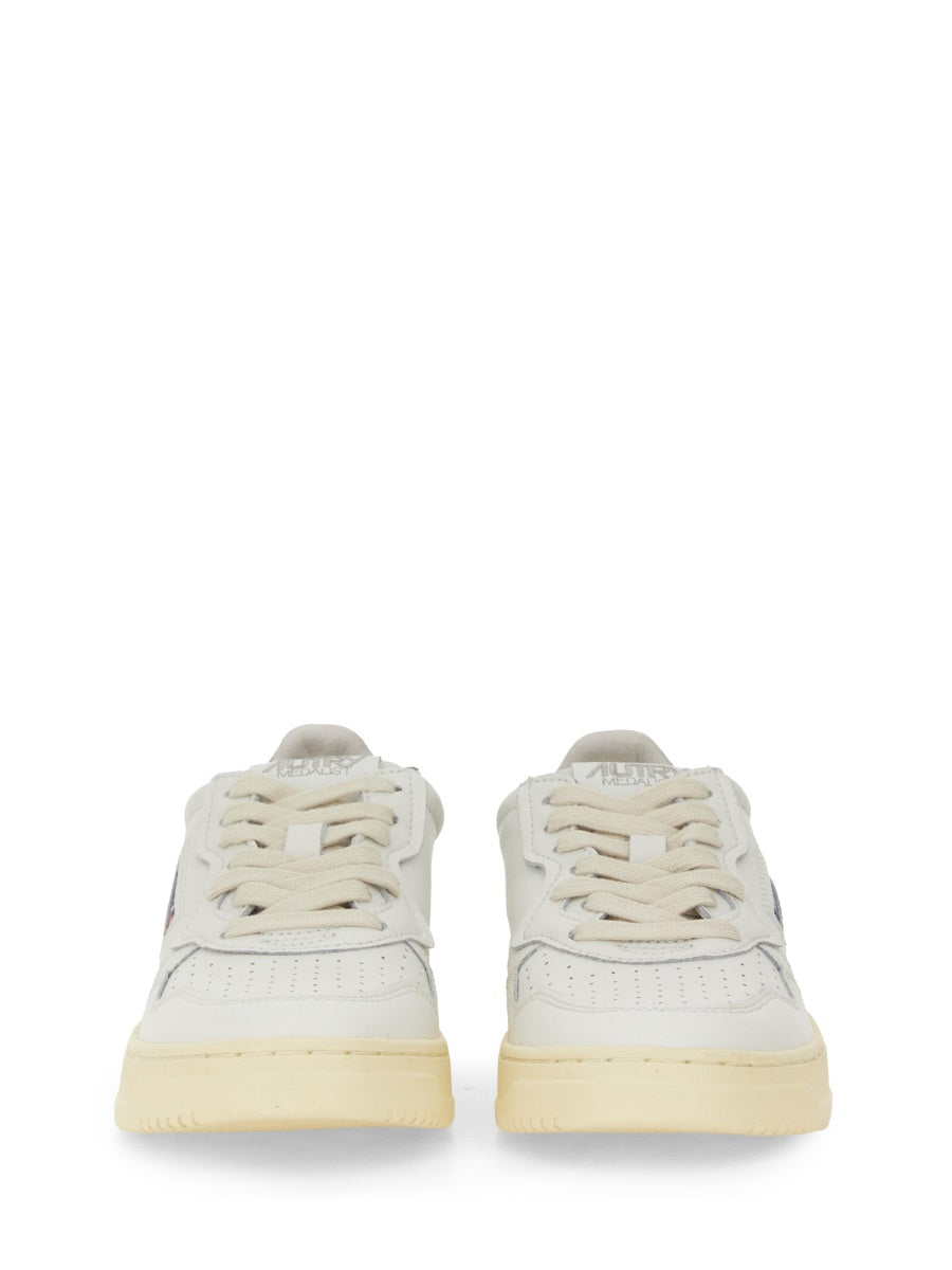 Autry Sneakers - White | Wanan Luxury
