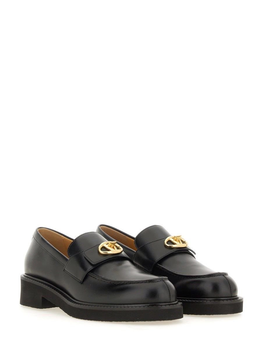 Valentino Garavani Loafers - Black | Wanan Luxury