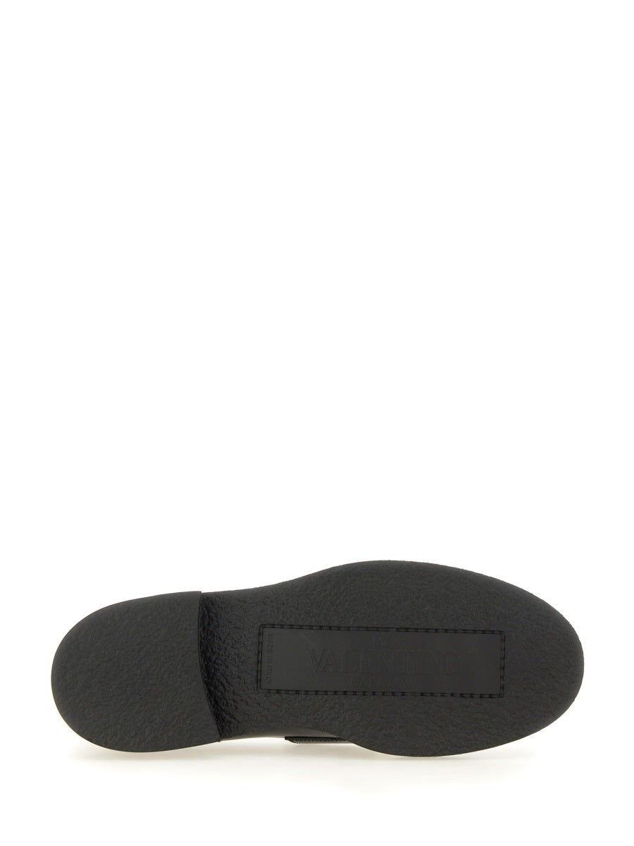 Valentino Garavani Loafers - Black | Wanan Luxury