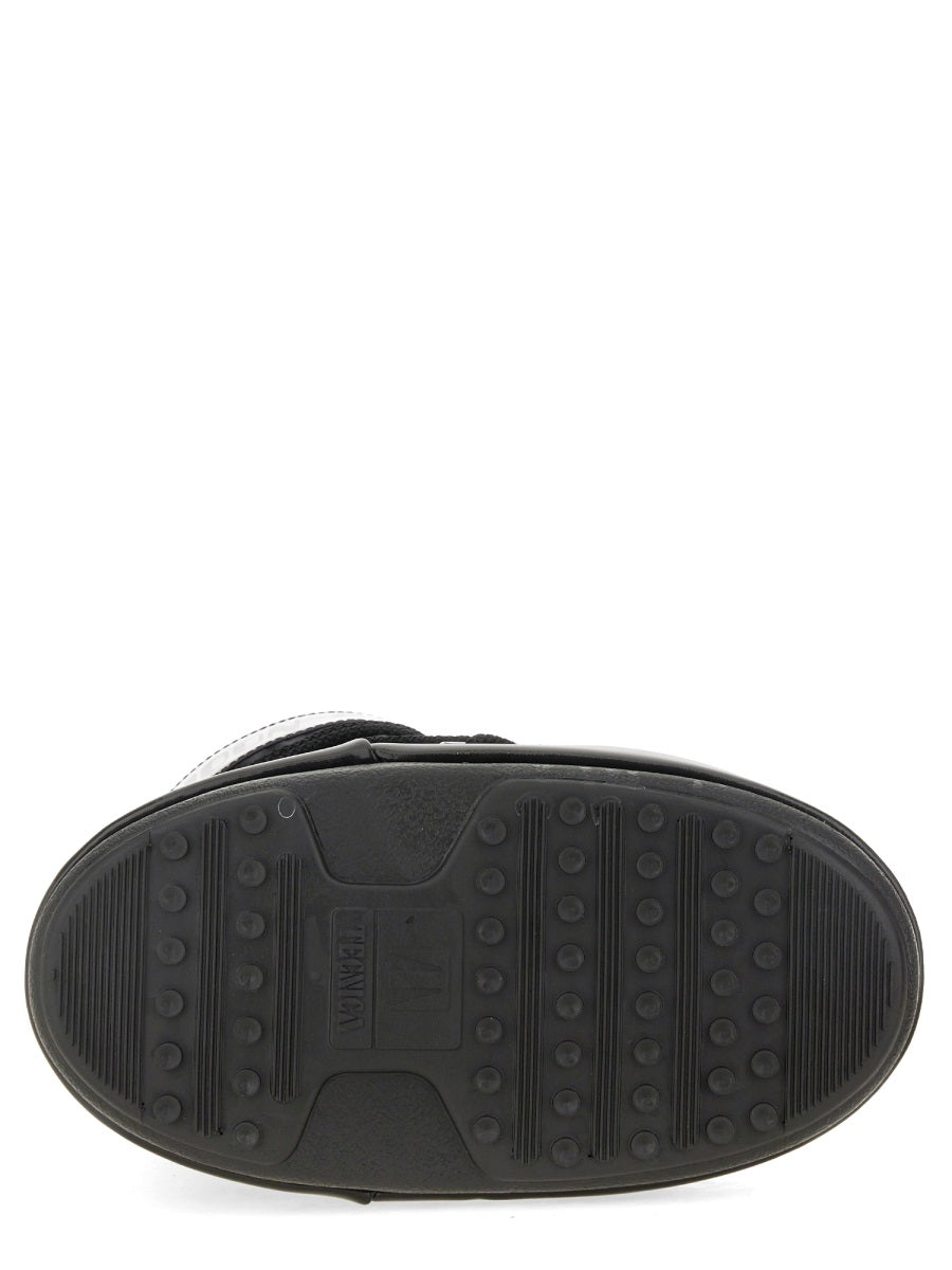 Moon Boot Boots - Black | Wanan Luxury