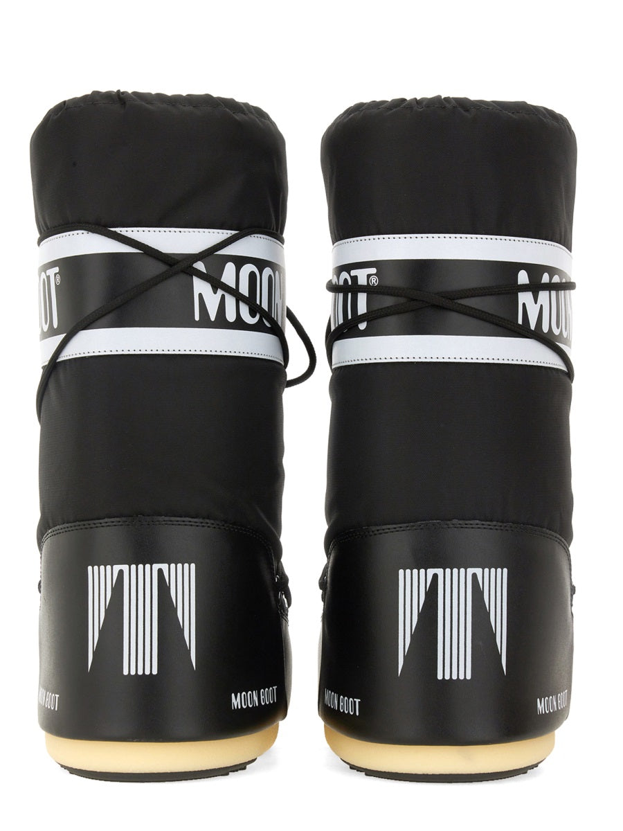 Moon Boot Boots - Black | Wanan Luxury