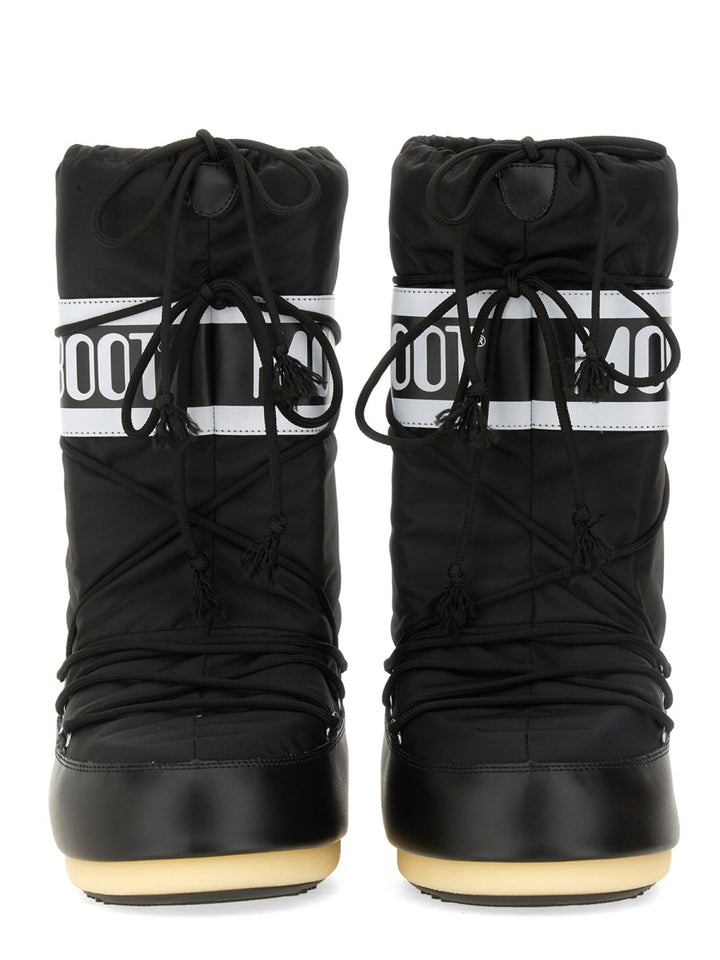 Moon Boot Boots - Black | Wanan Luxury