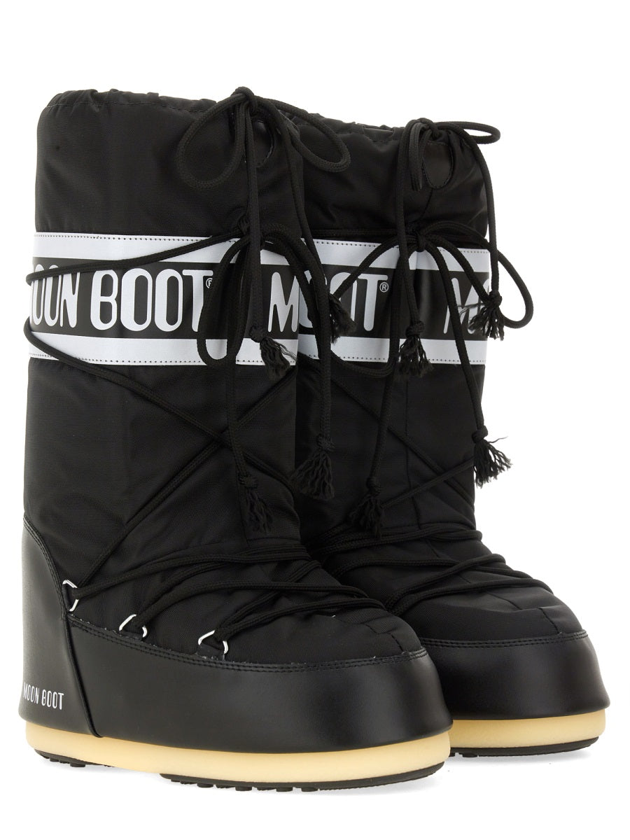 Moon Boot Boots - Black | Wanan Luxury