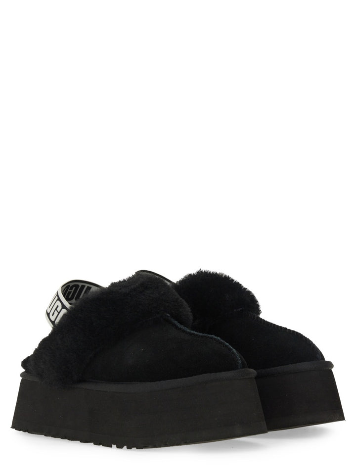 UGG Flat Shoes - Black | Wanan Luxury
