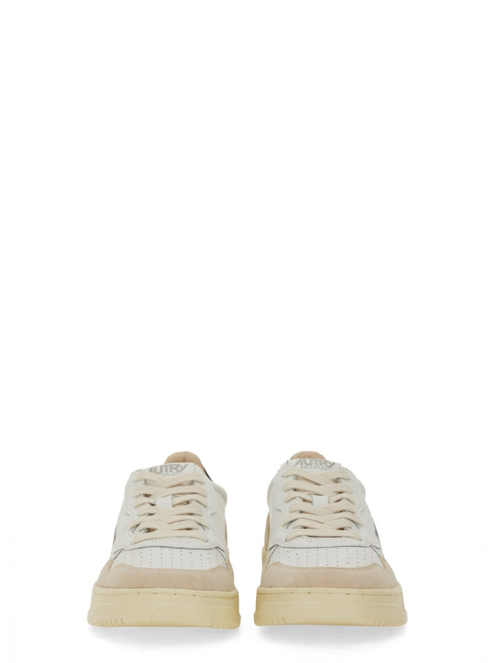 Autry Sneakers - White | Wanan Luxury