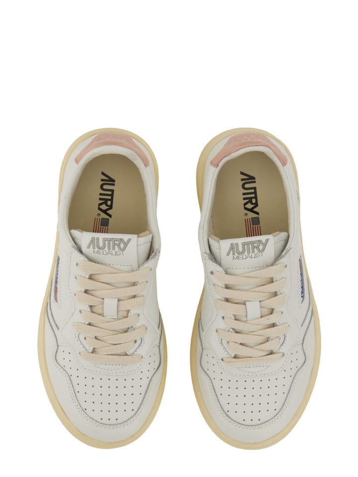 Autry Sneakers - White | Wanan Luxury