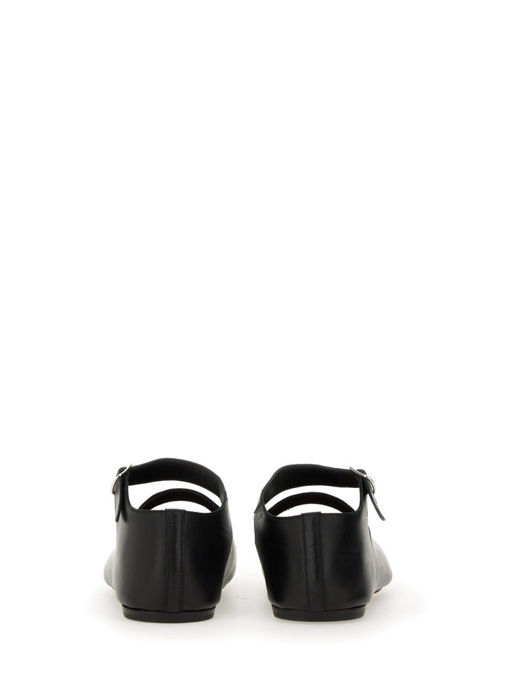 Maison Margiela Flat Shoes - Black | 46bab1baa0e82bbbc996fa0029050ed95e457014