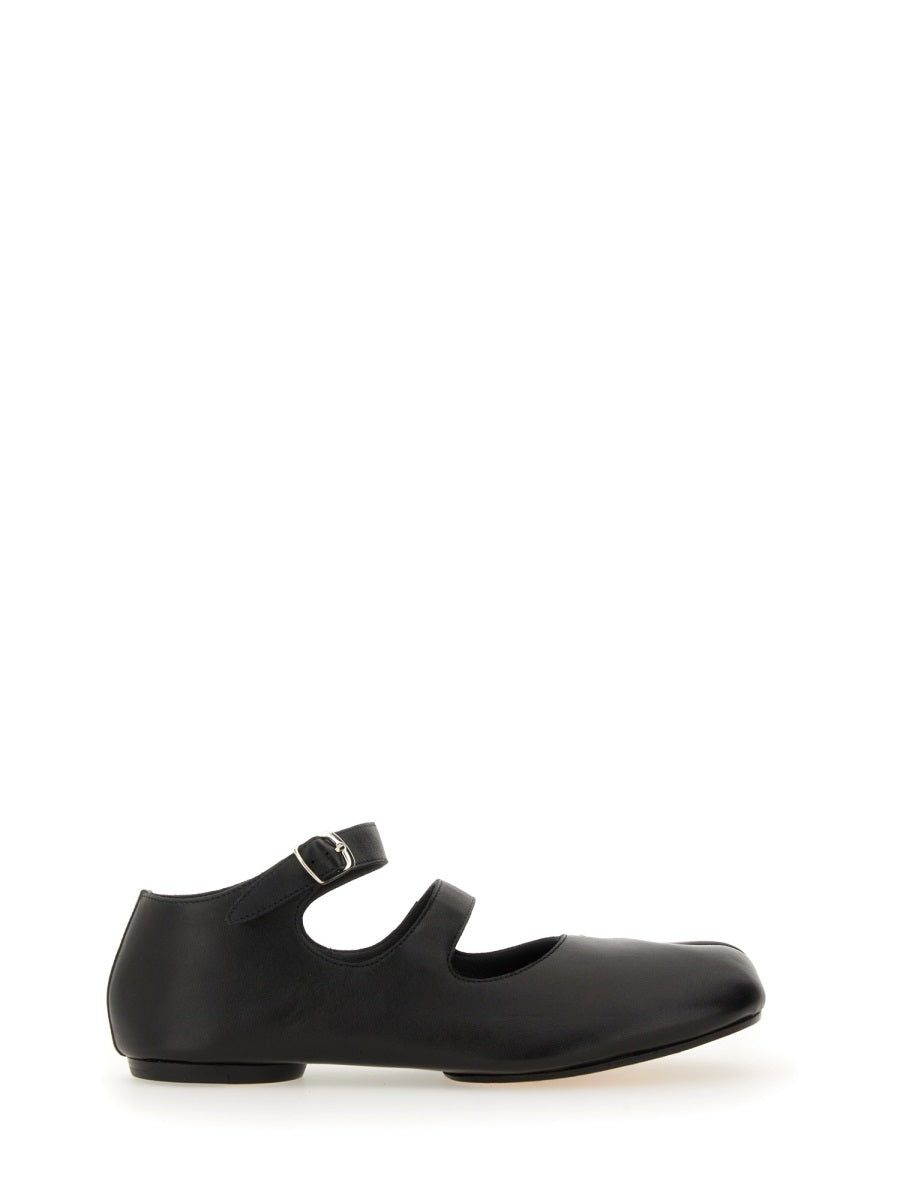 Maison Margiela Flat Shoes - Black | cf374c534ccf2c4fdfb40792bef6efb35ecc364c