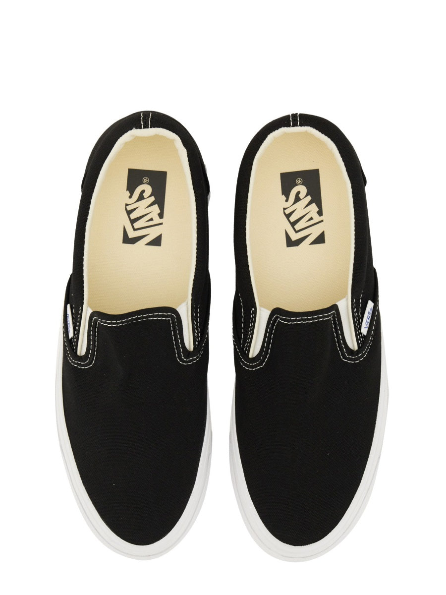 Vans Sneakers - Black | Wanan Luxury