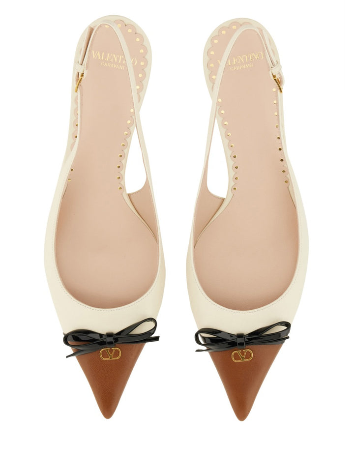 Valentino Garavani pumps - White | Wanan Luxury