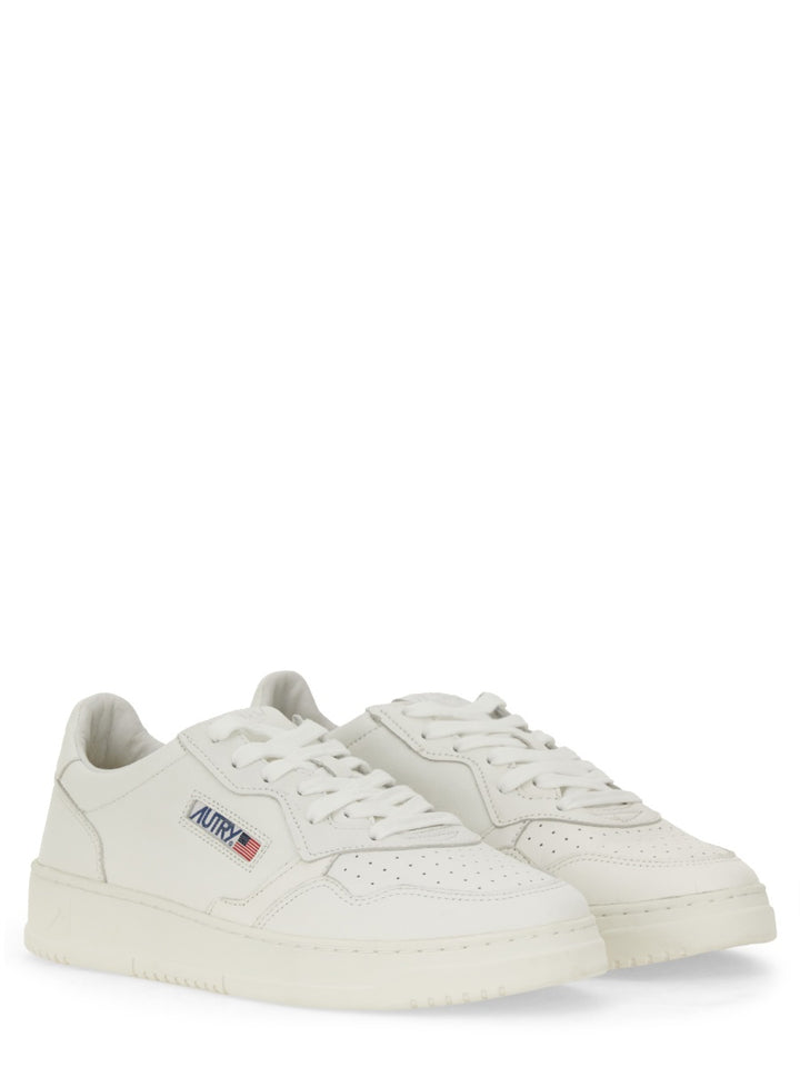 Autry Sneakers - White | b8ed13c21e20bd08bf2878193a8957e6143b4ef6