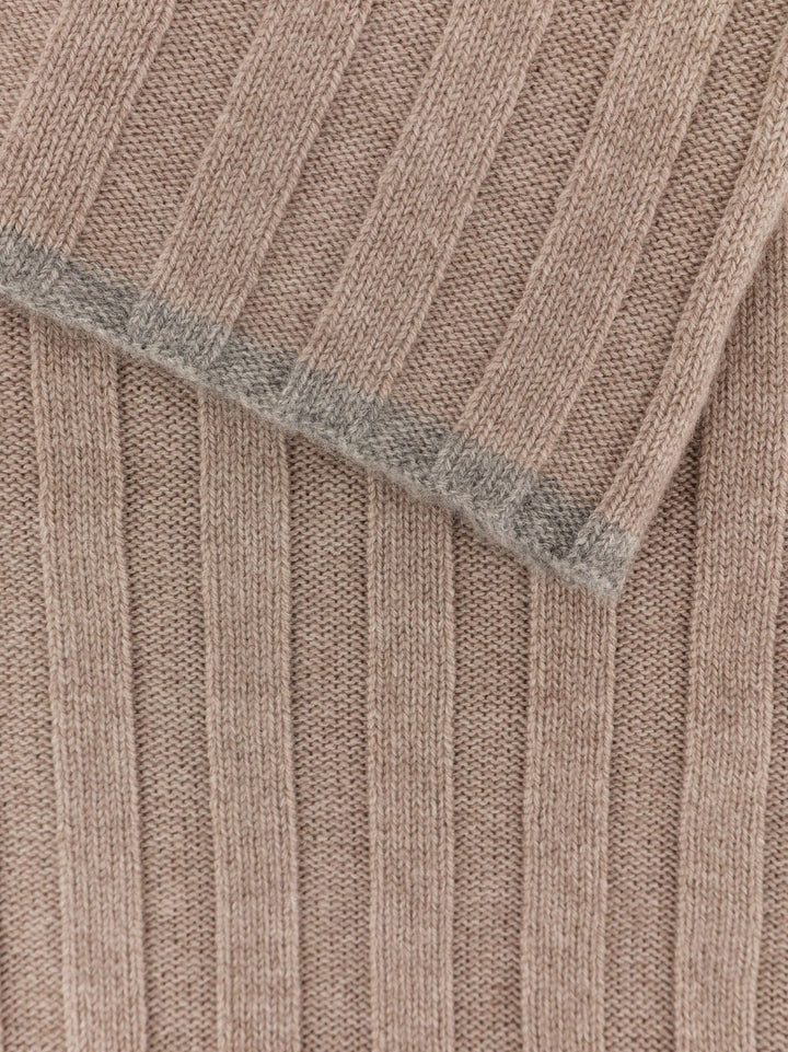 Brunello Cucinelli Scarfs - CORTECCIA GRIGIO CHIARO | a21dcdf2de1ec9fc79fd5aceef7e4bc41cf1d877