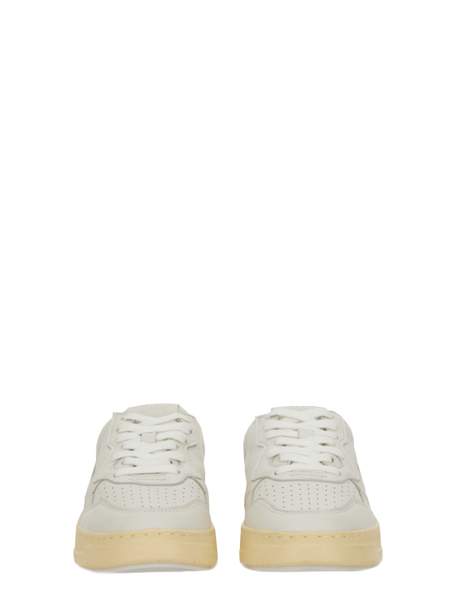 Autry Sneakers - White | ca2f544f5d980e257958f0d5b77c9fa0e82fff79