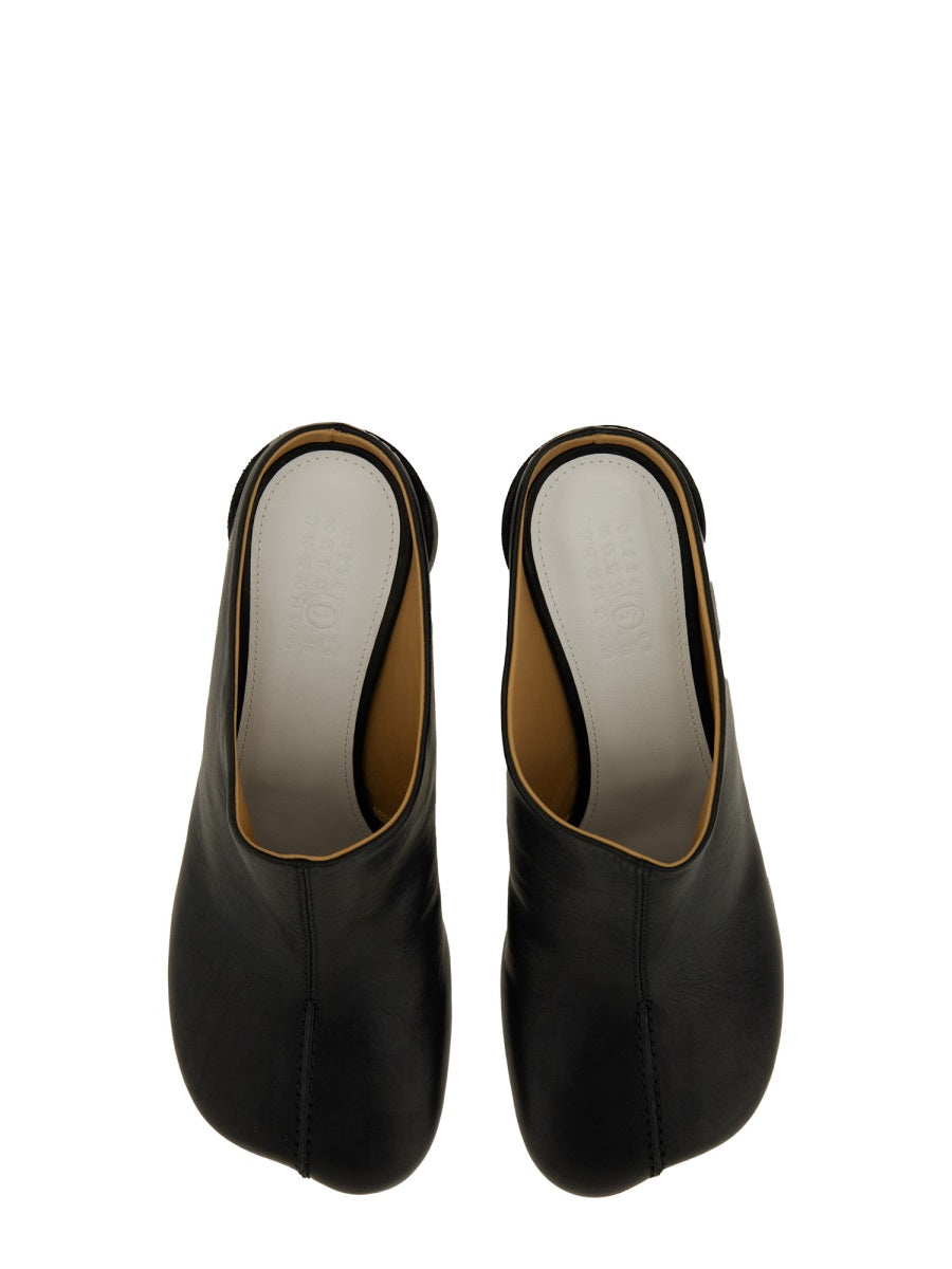 MM6 Maison Margiela pumps - Black | Wanan Luxury