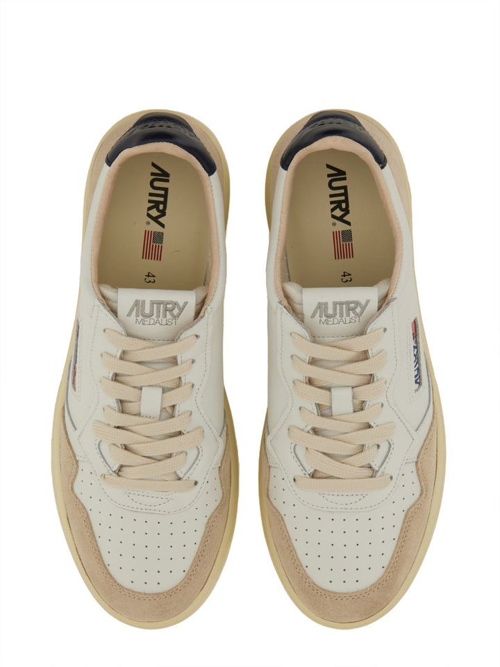 Autry Sneakers - White | Wanan Luxury