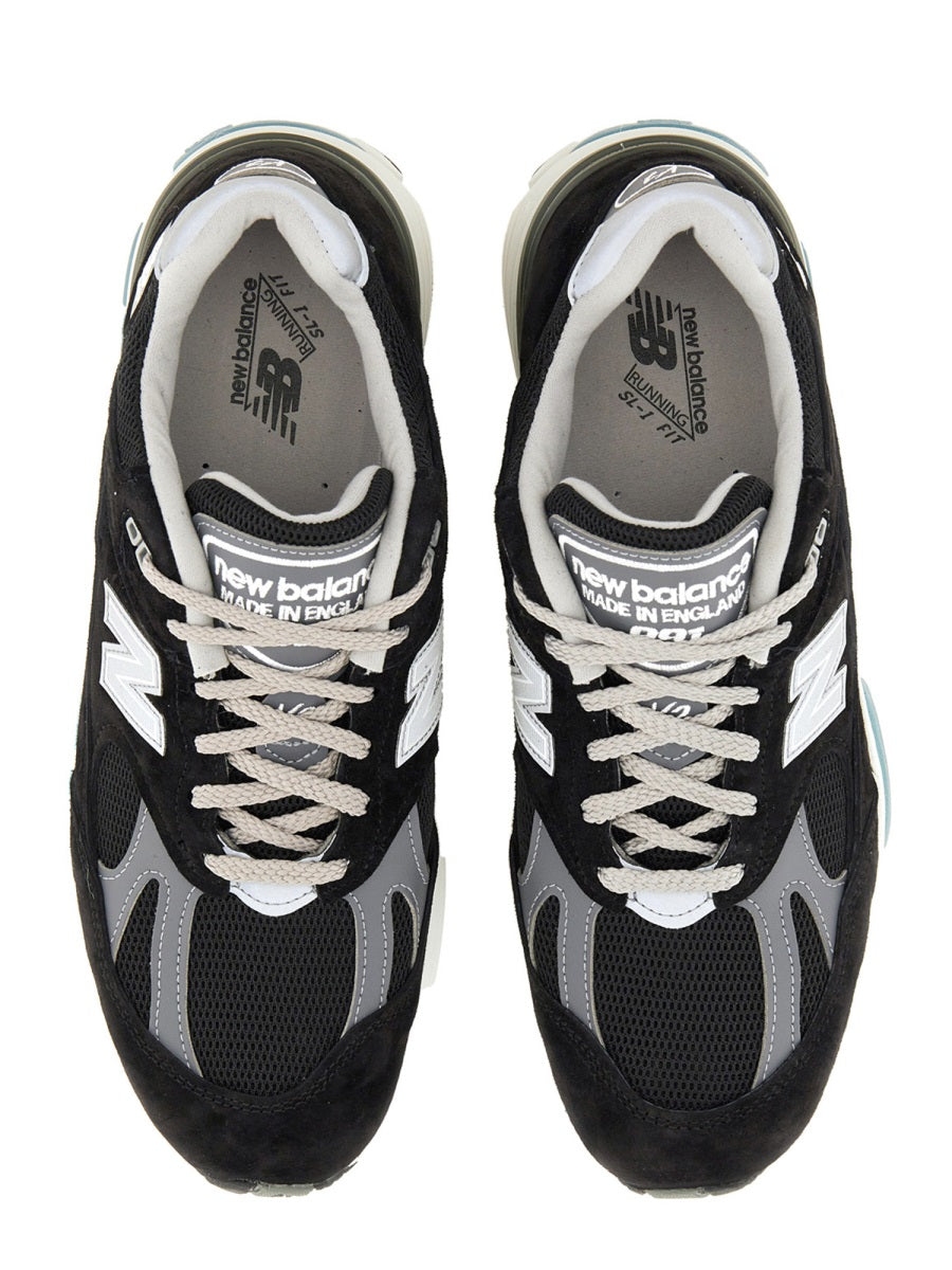 New Balance Sneakers - Black | Wanan Luxury