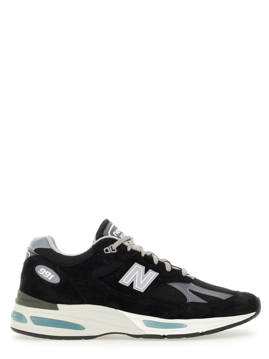 New Balance Sneakers - Black | Wanan Luxury