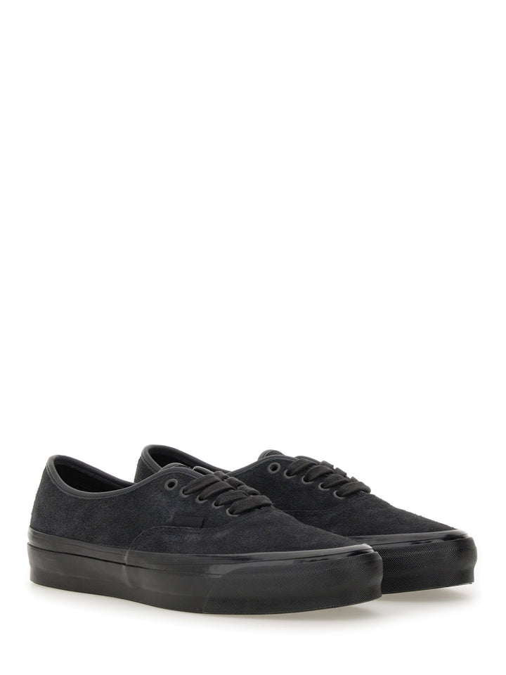 Vans Sneakers - Black | Wanan Luxury