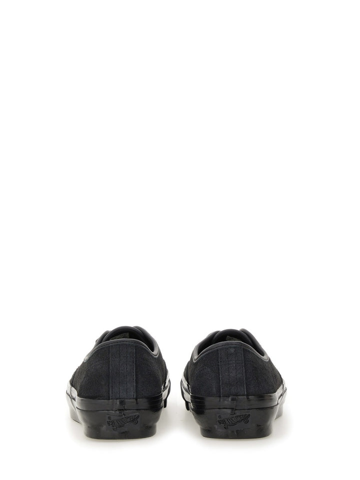 Vans Sneakers - Black | Wanan Luxury