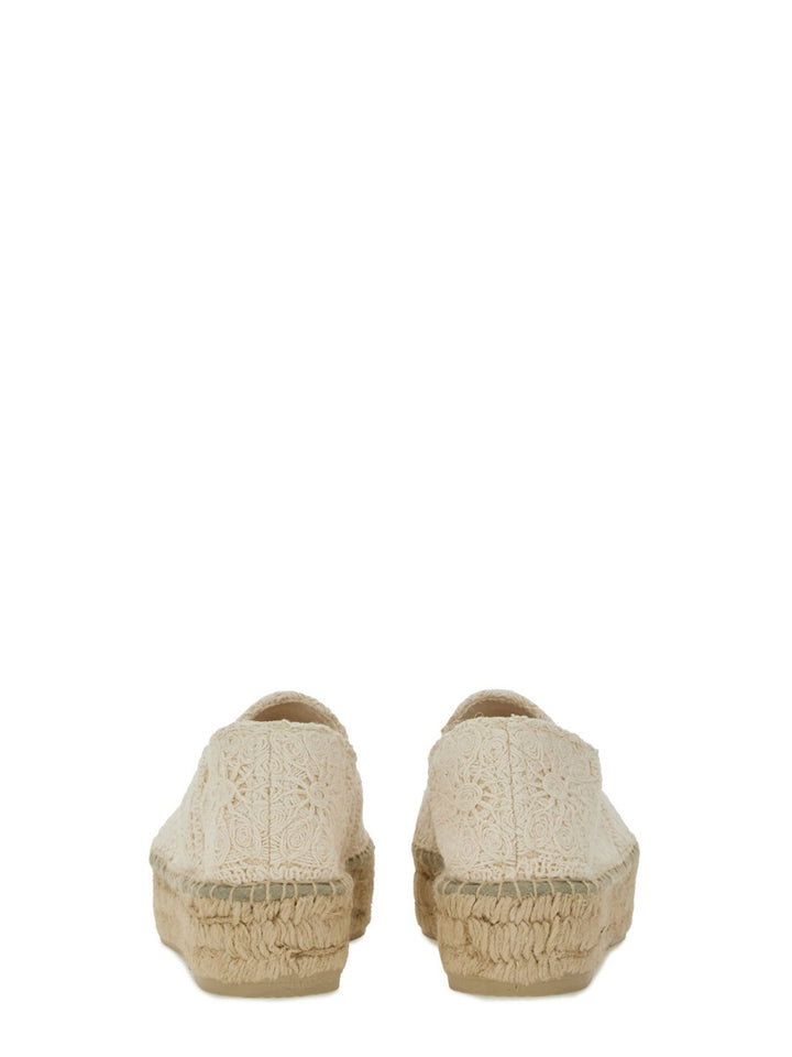 Manebí Flat Shoes - Beige | Wanan Luxury