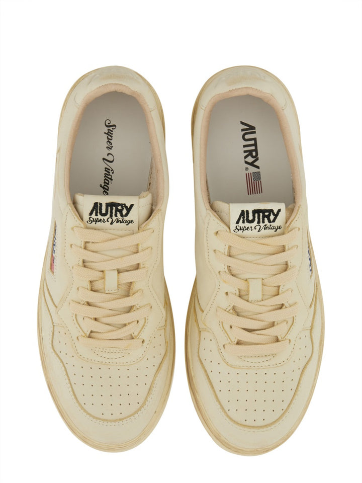 Autry Sneakers - White | Wanan Luxury
