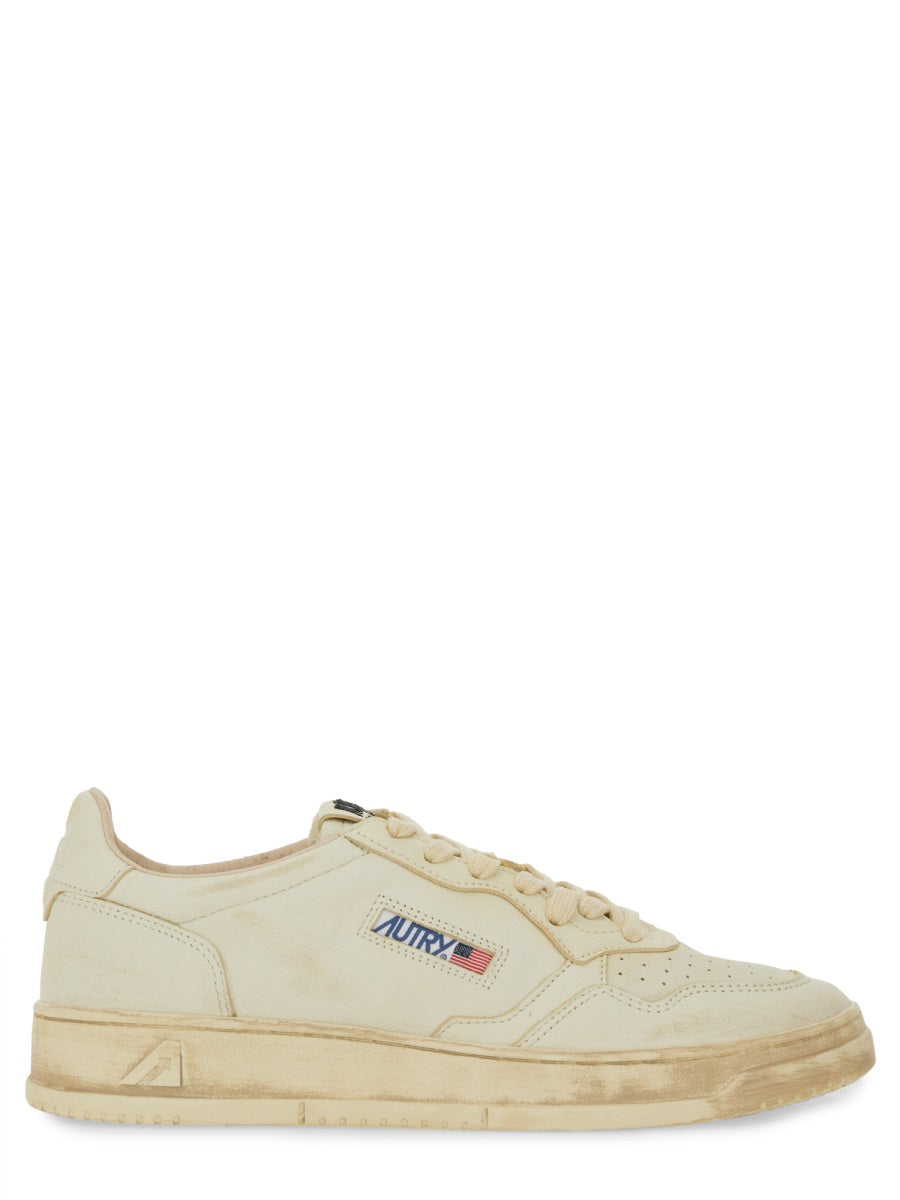 Autry Sneakers - White | Wanan Luxury