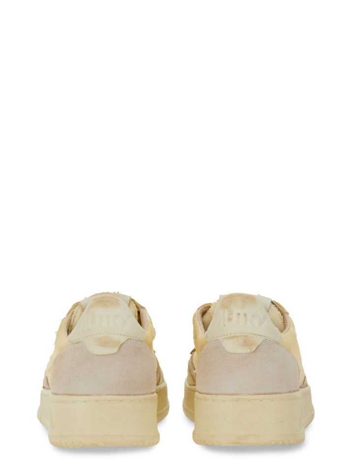 Autry Sneakers - White | Wanan Luxury