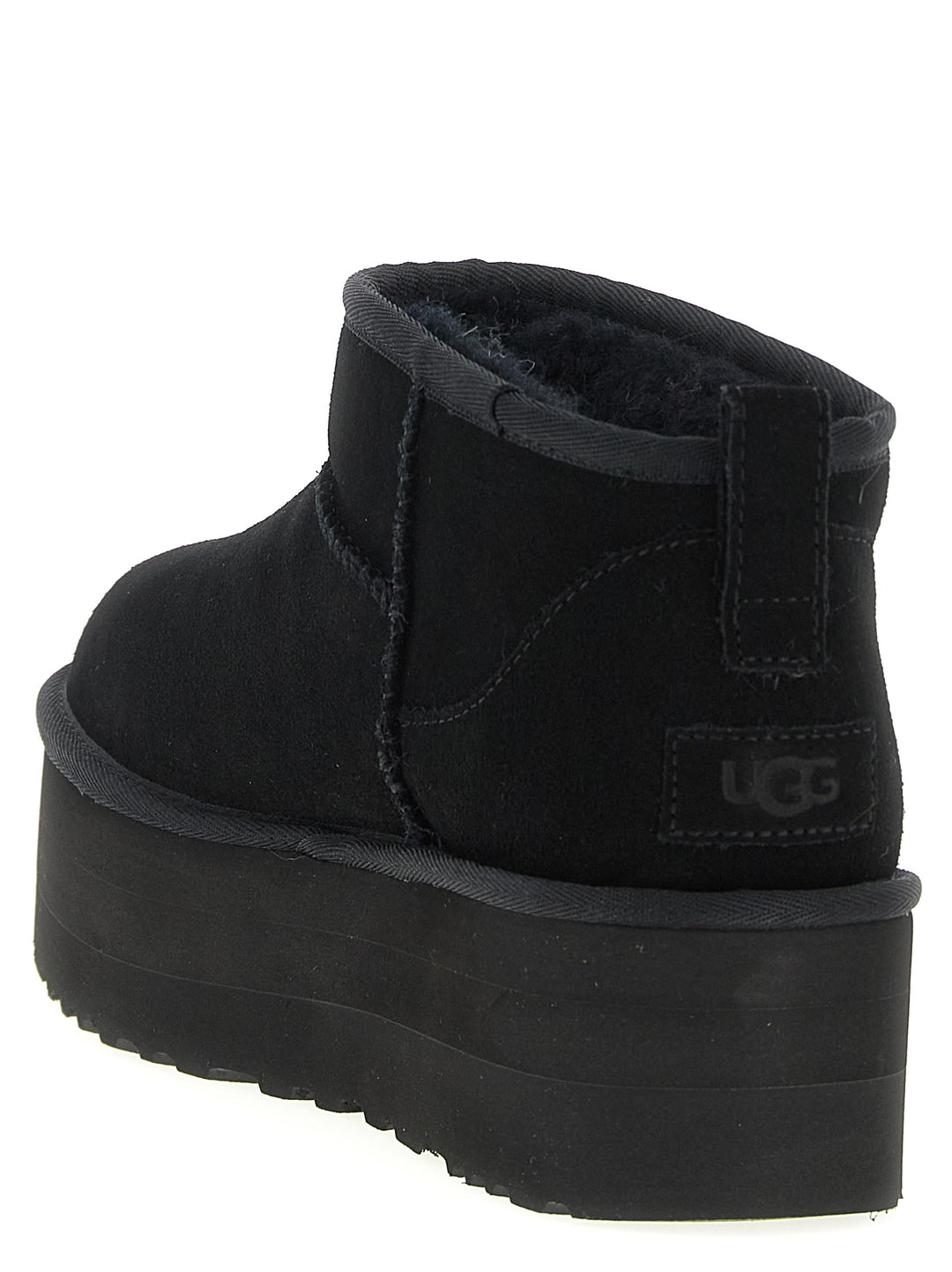 Ugg Classic Ultra Mini Platform Boots and Ankle Boots - Black | d33f8e1e7a6933801070c02cda699a62c330e633