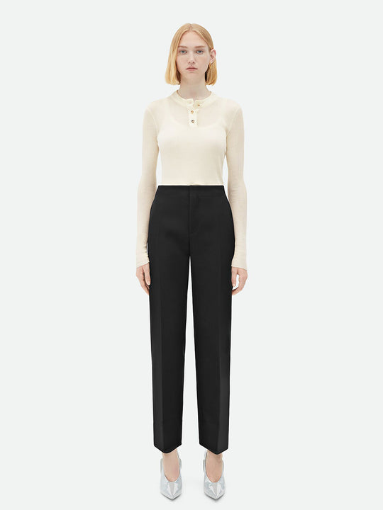Curved Shape Wool Pants