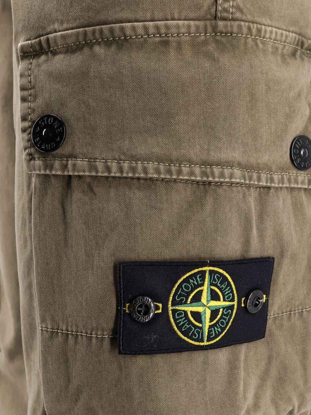 Stone Island  - Military Green | c22c72df98b9f0e951514fc2ff4467c84b7f8299