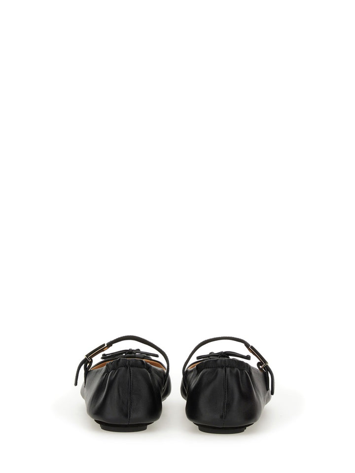 Fendi Flat Shoes - Black | Wanan Luxury